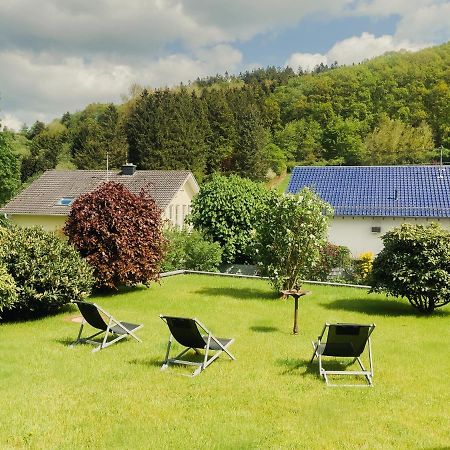 Nova Romantic Luxus Relax Apartments Mit Sauna, Nuerburgring, Adenauer Forst ภายนอก รูปภาพ