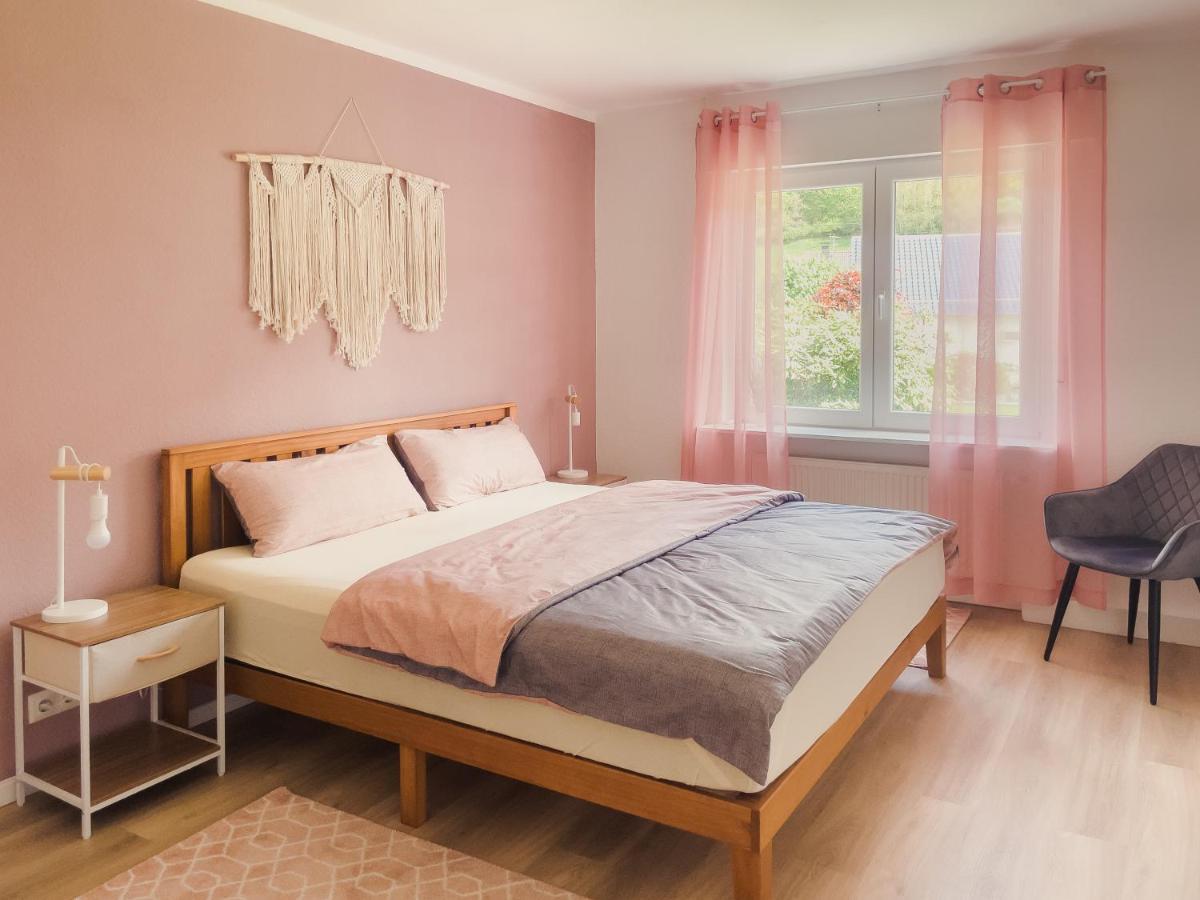 Nova Romantic Luxus Relax Apartments Mit Sauna, Nuerburgring, Adenauer Forst ภายนอก รูปภาพ